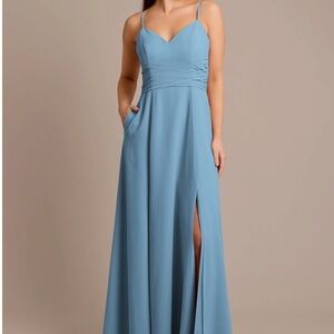 David’s Bridal Prom or Bridesmaid dress (NIP)